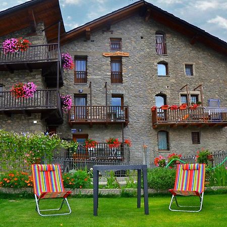 Lo Coppa Fen Appartement Aosta Buitenkant foto