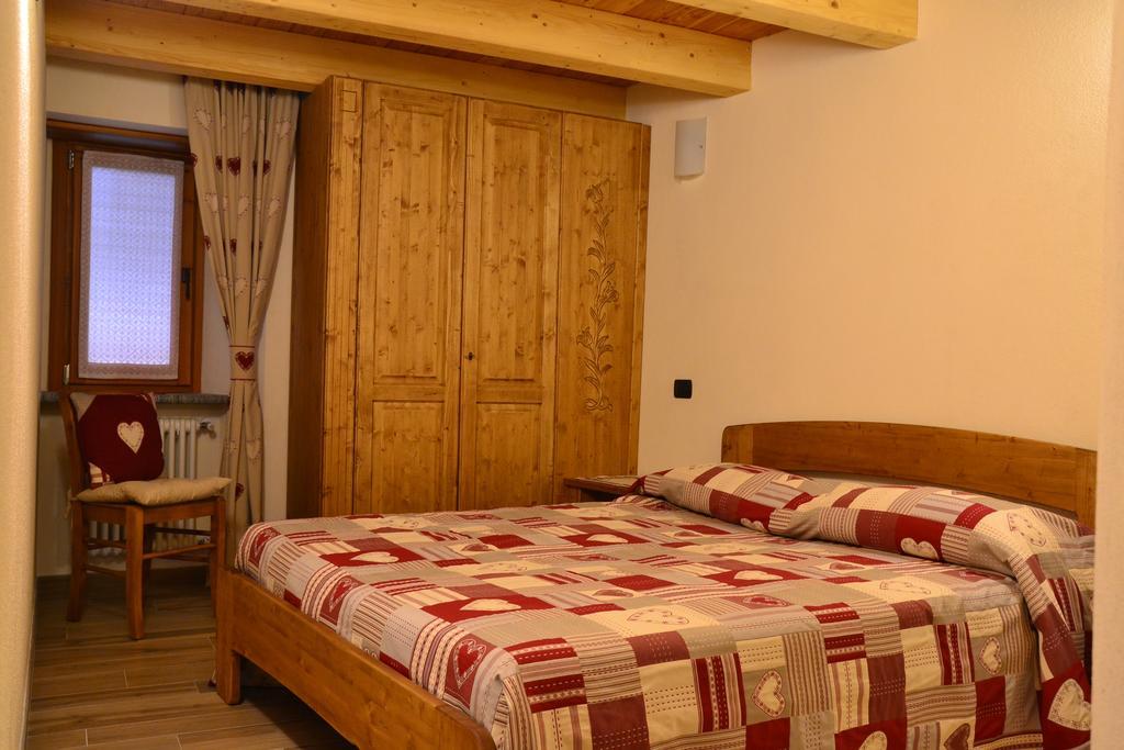 Lo Coppa Fen Appartement Aosta Kamer foto