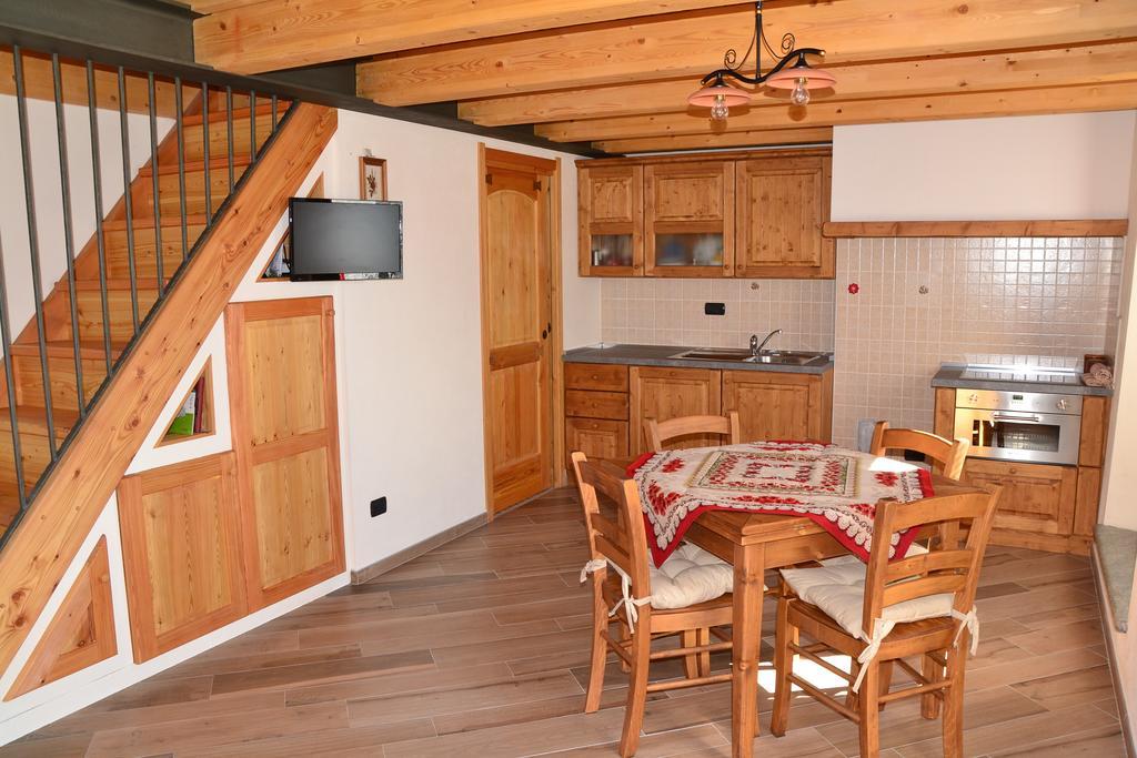 Lo Coppa Fen Appartement Aosta Kamer foto