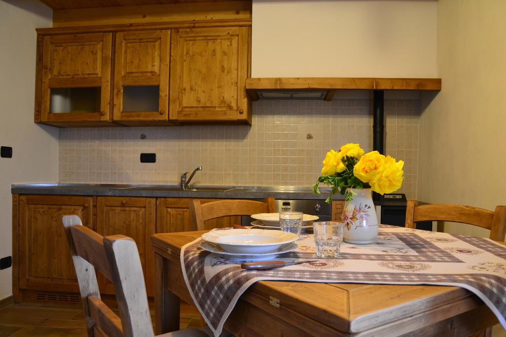 Lo Coppa Fen Appartement Aosta Kamer foto