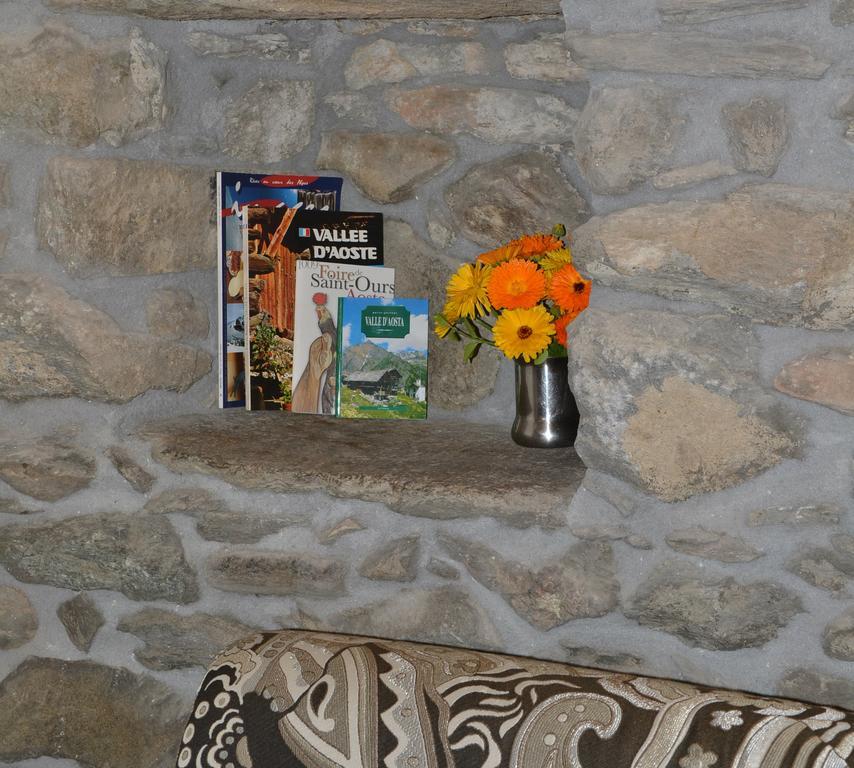 Lo Coppa Fen Appartement Aosta Buitenkant foto