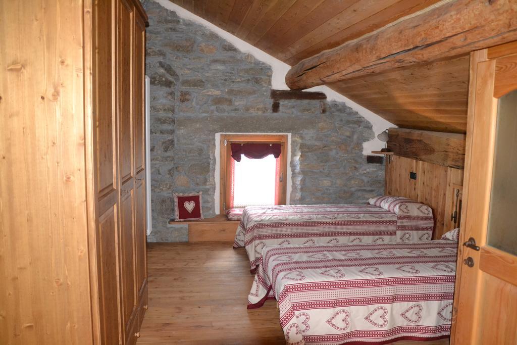 Lo Coppa Fen Appartement Aosta Kamer foto