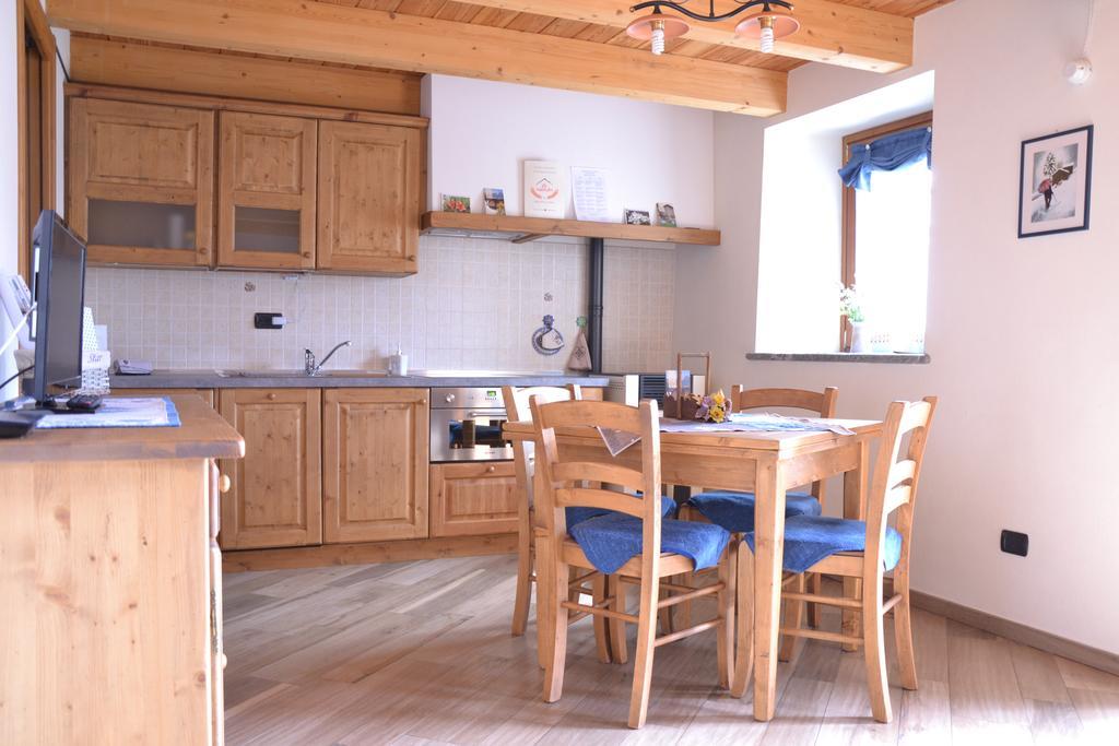 Lo Coppa Fen Appartement Aosta Buitenkant foto